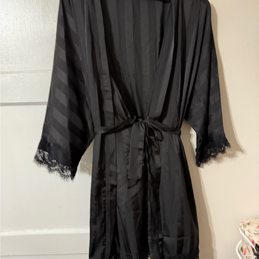 Source Unknown Black Satin Lace Robe